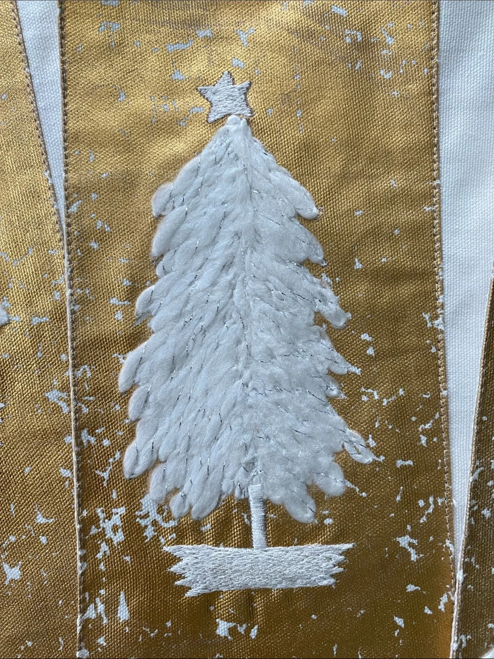 Gold & White Holiday Tree Table Place Settings Set - Pack of 8